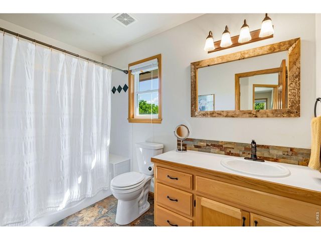 214 E Colorado Ave, Berthoud, CO 80513