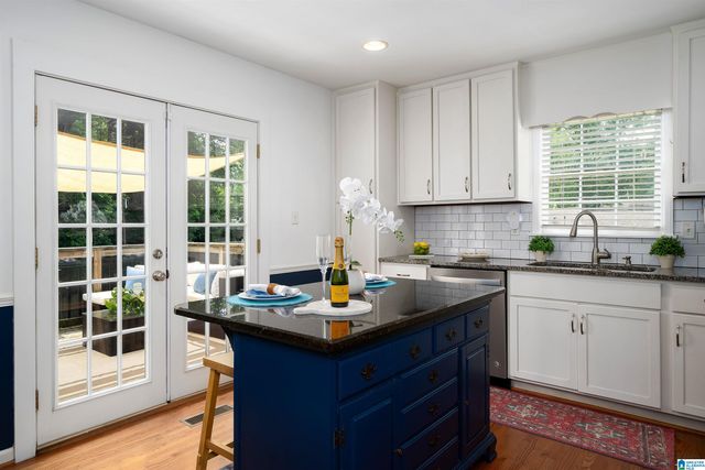 2400 MEADOWLARK DRIVE, Hoover, AL 35226