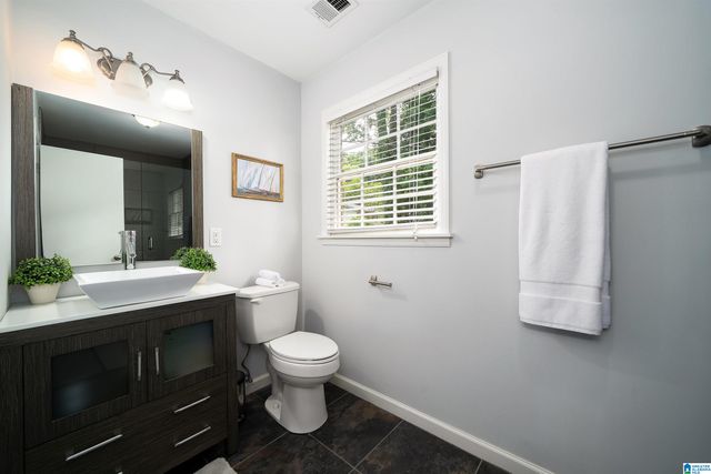2400 MEADOWLARK DRIVE, Hoover, AL 35226