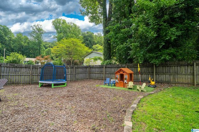 2400 MEADOWLARK DRIVE, Hoover, AL 35226