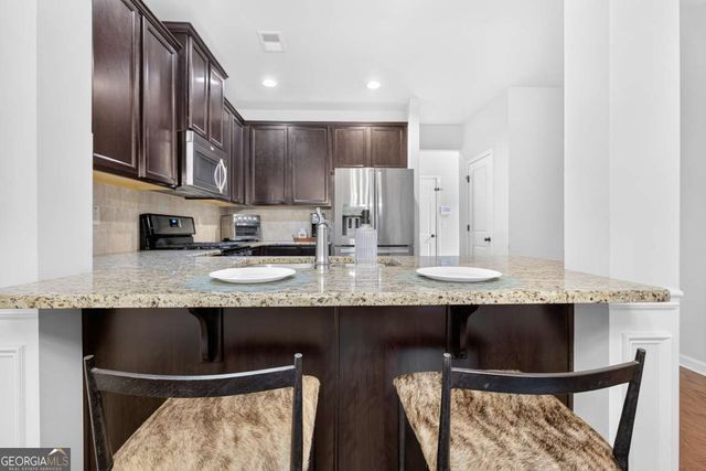 1674 Maplecliff Way, Buford, GA 30518