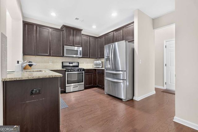 1674 Maplecliff Way, Buford, GA 30518