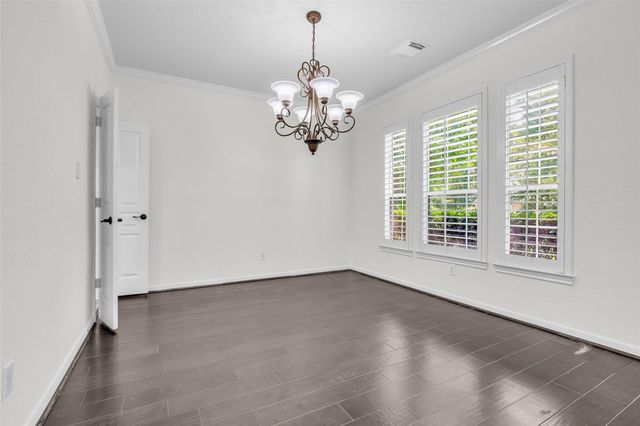 79 W Shale Creek Circle, The Woodlands, TX 77382