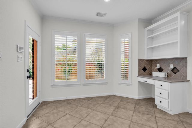 79 W Shale Creek Circle, The Woodlands, TX 77382