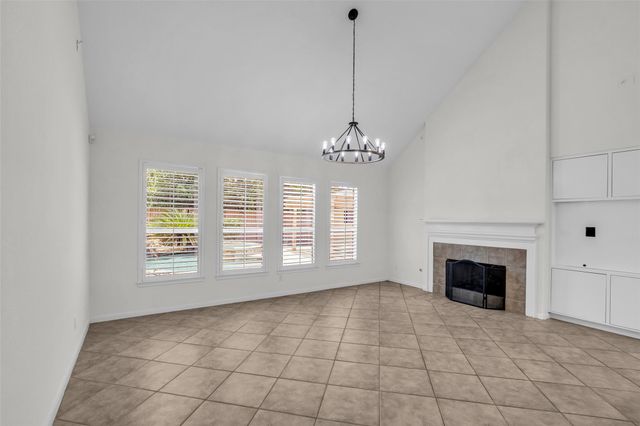 79 W Shale Creek Circle, The Woodlands, TX 77382