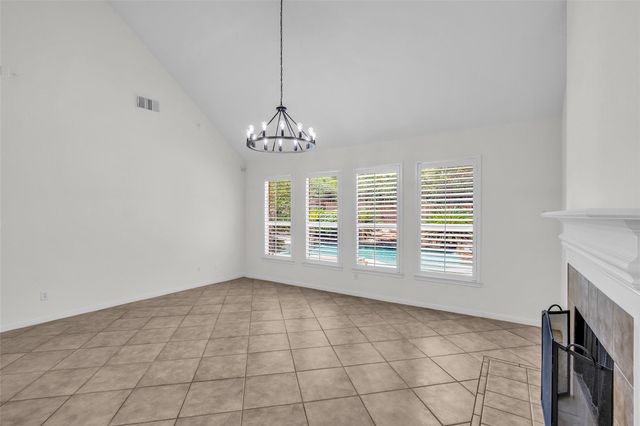 79 W Shale Creek Circle, The Woodlands, TX 77382