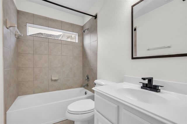 79 W Shale Creek Circle, The Woodlands, TX 77382