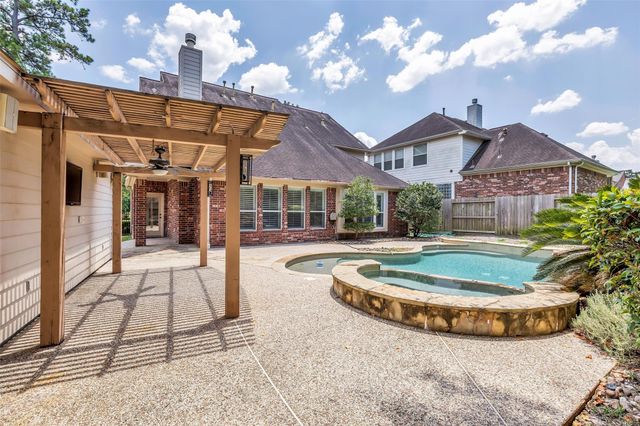 79 W Shale Creek Circle, The Woodlands, TX 77382