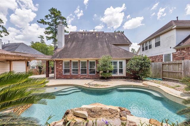 79 W Shale Creek Circle, The Woodlands, TX 77382