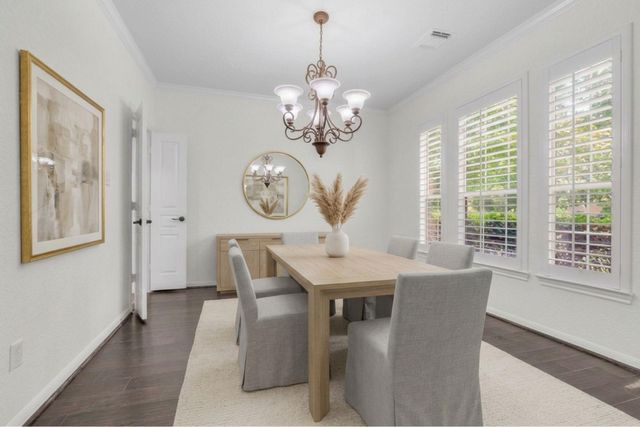 79 W Shale Creek Circle, The Woodlands, TX 77382
