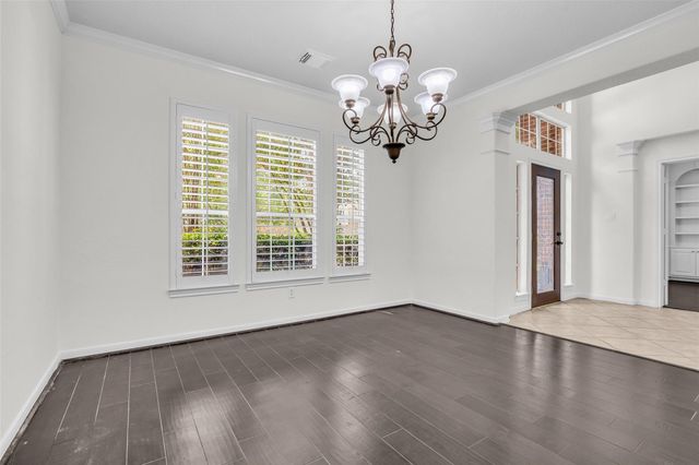 79 W Shale Creek Circle, The Woodlands, TX 77382