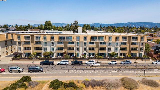 1001 Shoreline Dr 301, Alameda, CA 94501