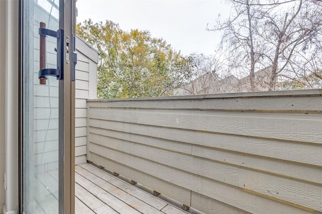 1643 S Kirkwood Road, Houston, TX 77077