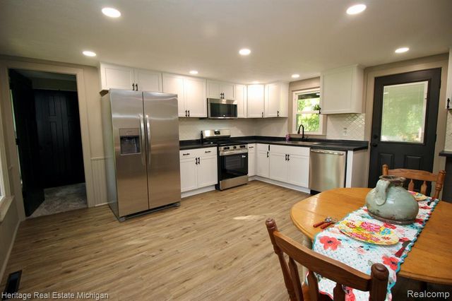 7856 Newberry Road, Durand, MI 48429