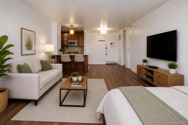 185 Hall Street 1717, Brooklyn, NY 11205