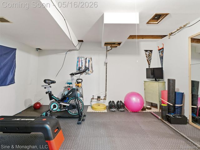 23701 Lakewood Street, St. Clair Shores, MI 48082