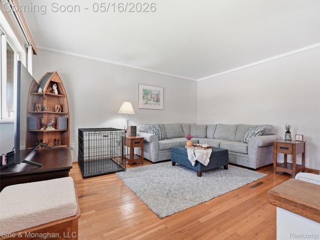 23701 Lakewood Street, St. Clair Shores, MI 48082