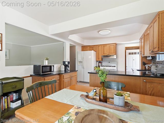 23701 Lakewood Street, St. Clair Shores, MI 48082