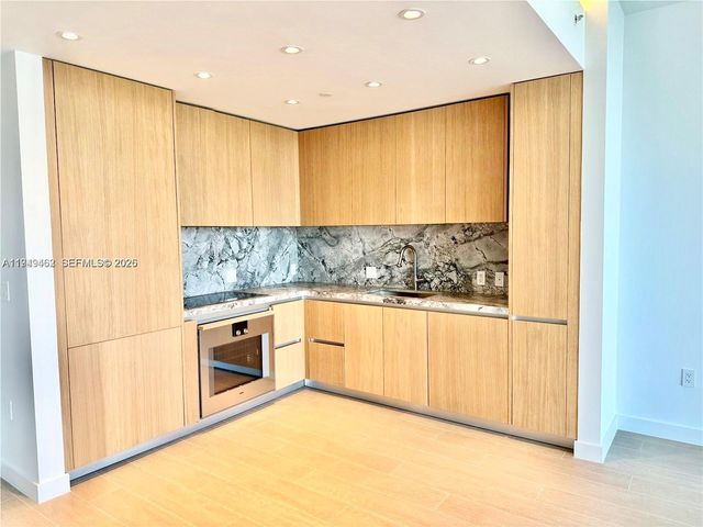 500 Alton Rd 1408, Miami Beach, FL 33139