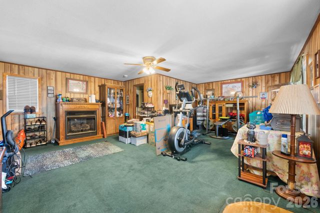 2504 Brentwood Circle, Lenoir, NC 28645