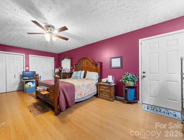 2504 Brentwood Circle, Lenoir, NC 28645
