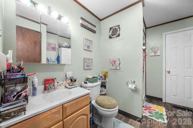 2504 Brentwood Circle, Lenoir, NC 28645