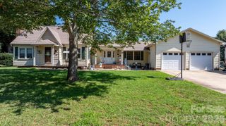 2504 Brentwood Circle, Lenoir, NC 28645