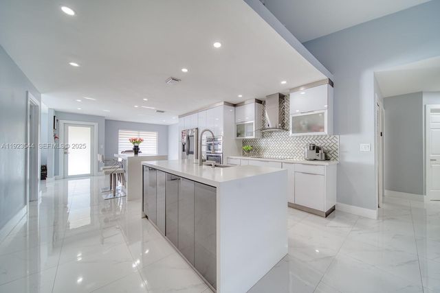 21914 SW 97th Pl, Cutler Bay, FL 33190