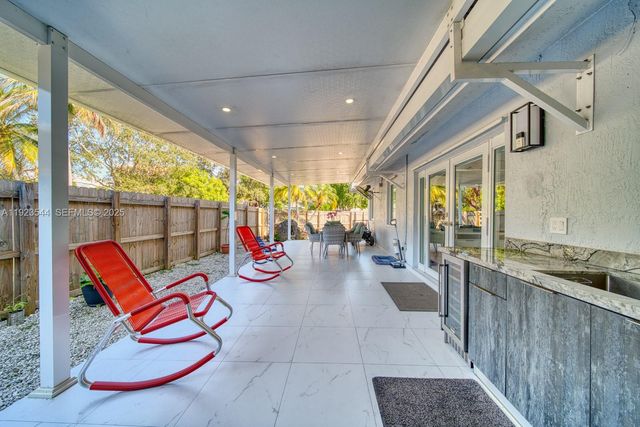 21914 SW 97th Pl, Cutler Bay, FL 33190