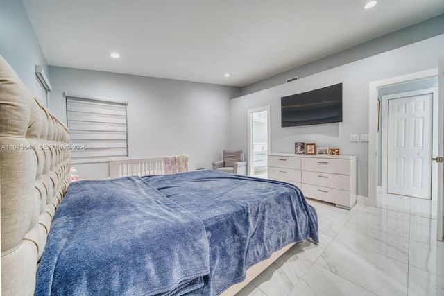 21914 SW 97th Pl, Cutler Bay, FL 33190