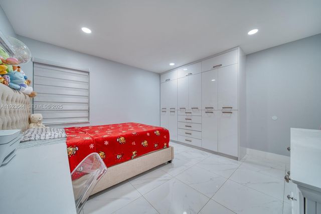 21914 SW 97th Pl, Cutler Bay, FL 33190