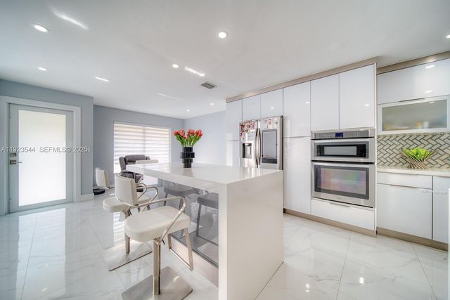 21914 SW 97th Pl, Cutler Bay, FL 33190