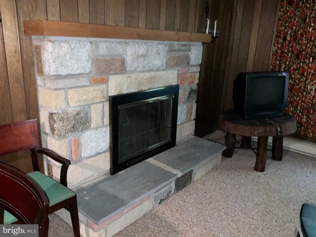 104 TEPEE DR, Pocono Lake, PA 18347