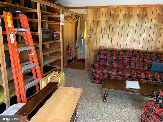 104 TEPEE DR, Pocono Lake, PA 18347