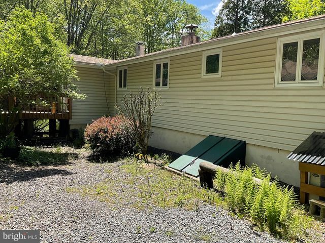 104 TEPEE DR, Pocono Lake, PA 18347