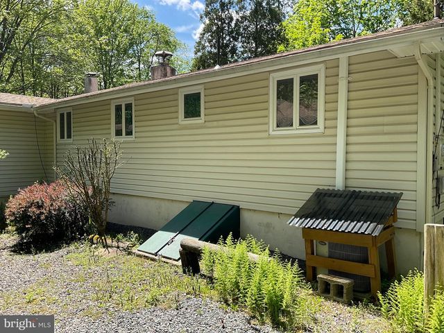 104 TEPEE DR, Pocono Lake, PA 18347