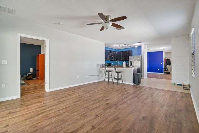 10104 HAWK STORM AVENUE, Tampa, FL 33610