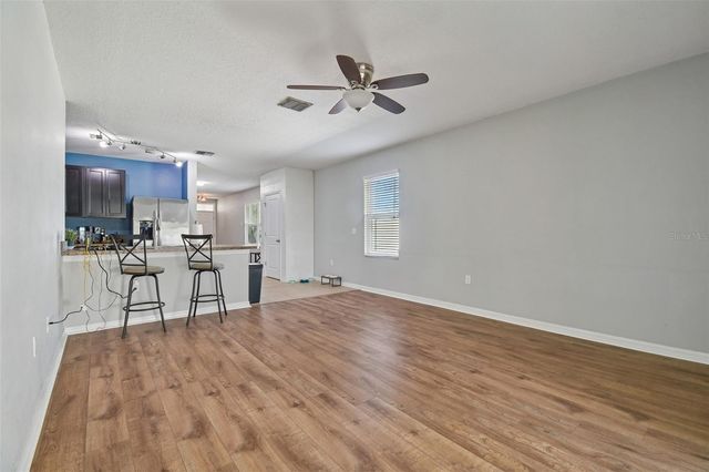 10104 HAWK STORM AVENUE, Tampa, FL 33610