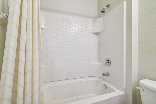 10104 HAWK STORM AVENUE, Tampa, FL 33610