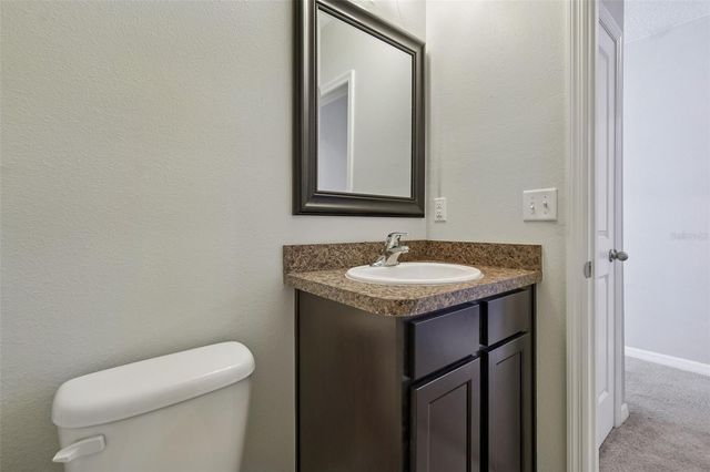 10104 HAWK STORM AVENUE, Tampa, FL 33610