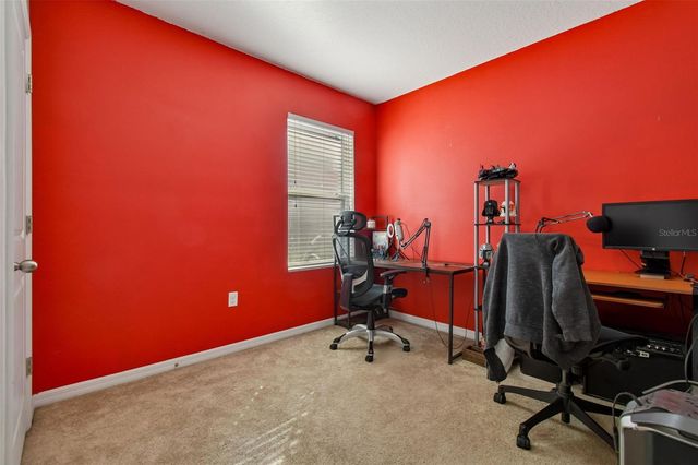 10104 HAWK STORM AVENUE, Tampa, FL 33610