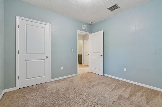 10104 HAWK STORM AVENUE, Tampa, FL 33610