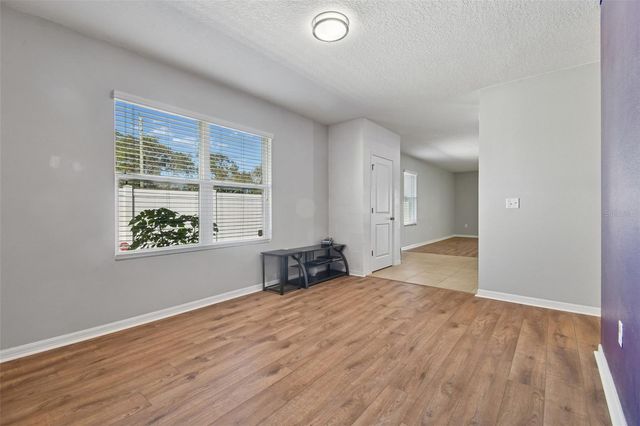 10104 HAWK STORM AVENUE, Tampa, FL 33610