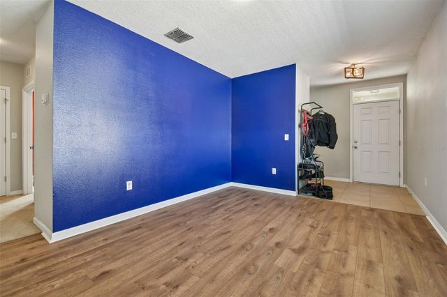 10104 HAWK STORM AVENUE, Tampa, FL 33610