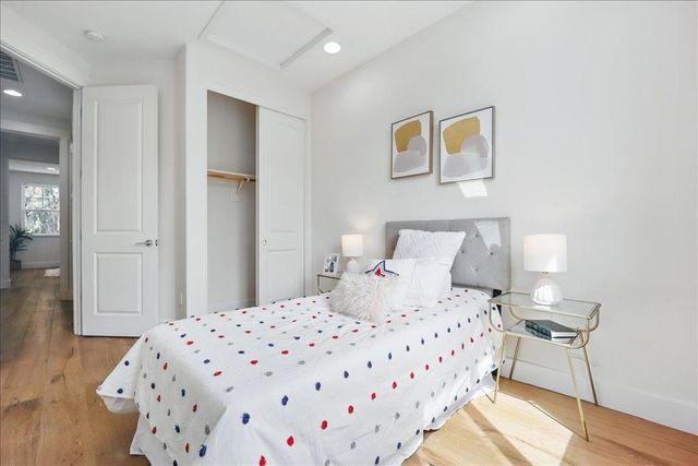 837 Sierra Vista, Mountain View, CA 94043