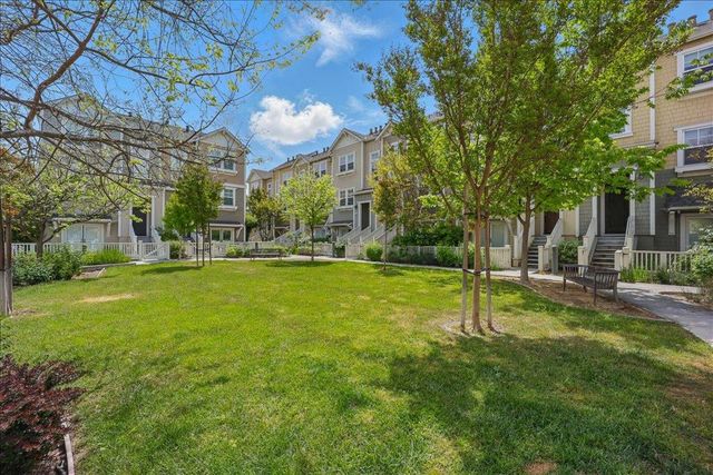 837 Sierra Vista, Mountain View, CA 94043