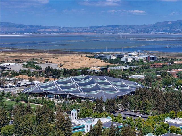 837 Sierra Vista, Mountain View, CA 94043