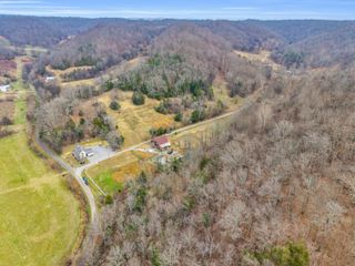 3039 Pigg Hollow Rd, Petersburg, TN 37144