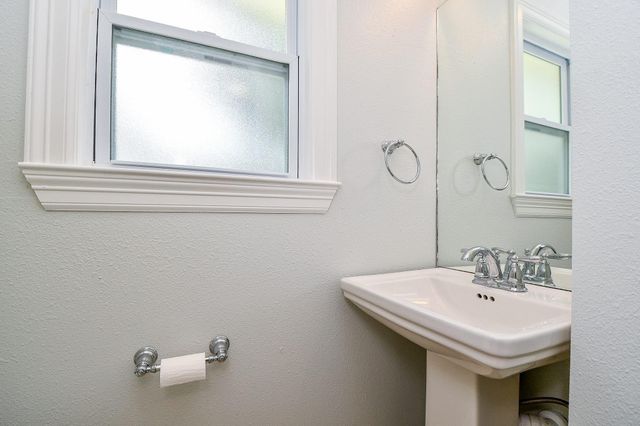 707 Thistlewood Drive, Houston, TX 77079