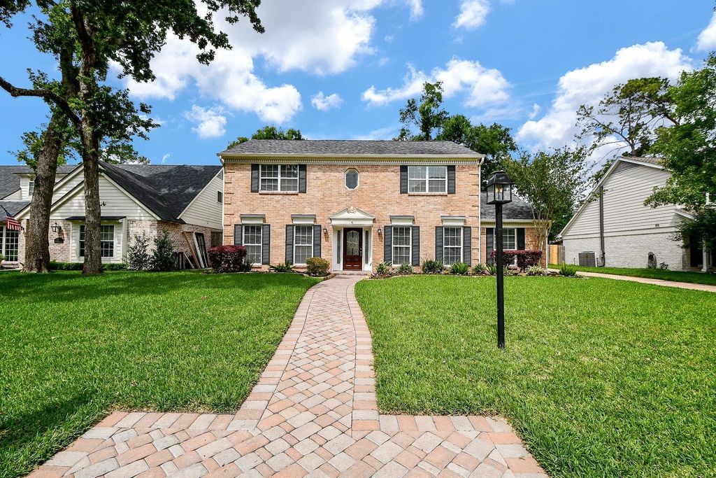 707 Thistlewood Drive, Houston, TX 77079
